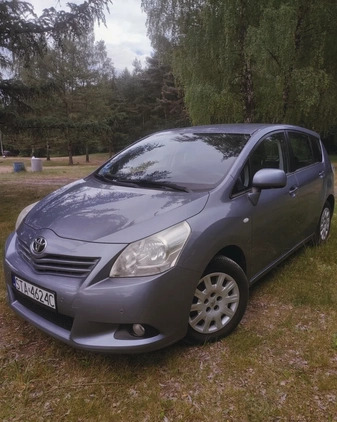 Toyota Verso cena 30999 przebieg: 206000, rok produkcji 2009 z Kazimierza Wielka małe 79